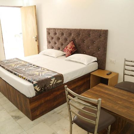 Shanti Residency New Delhi Extérieur photo