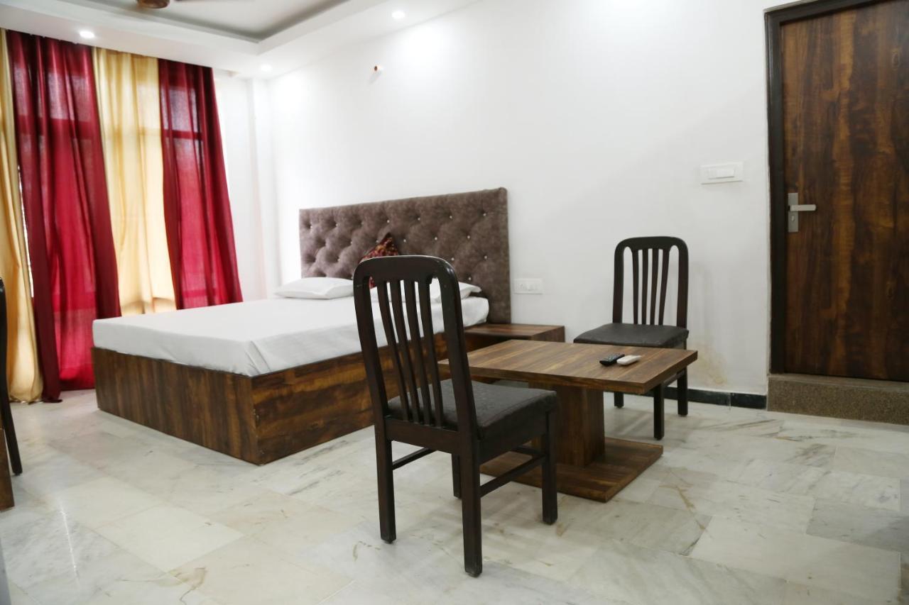 Shanti Residency New Delhi Extérieur photo