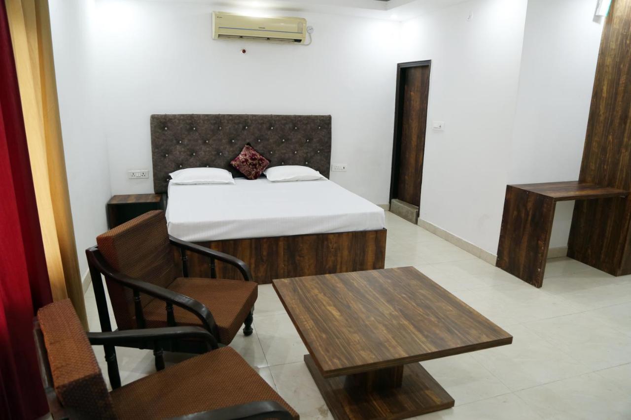 Shanti Residency New Delhi Extérieur photo