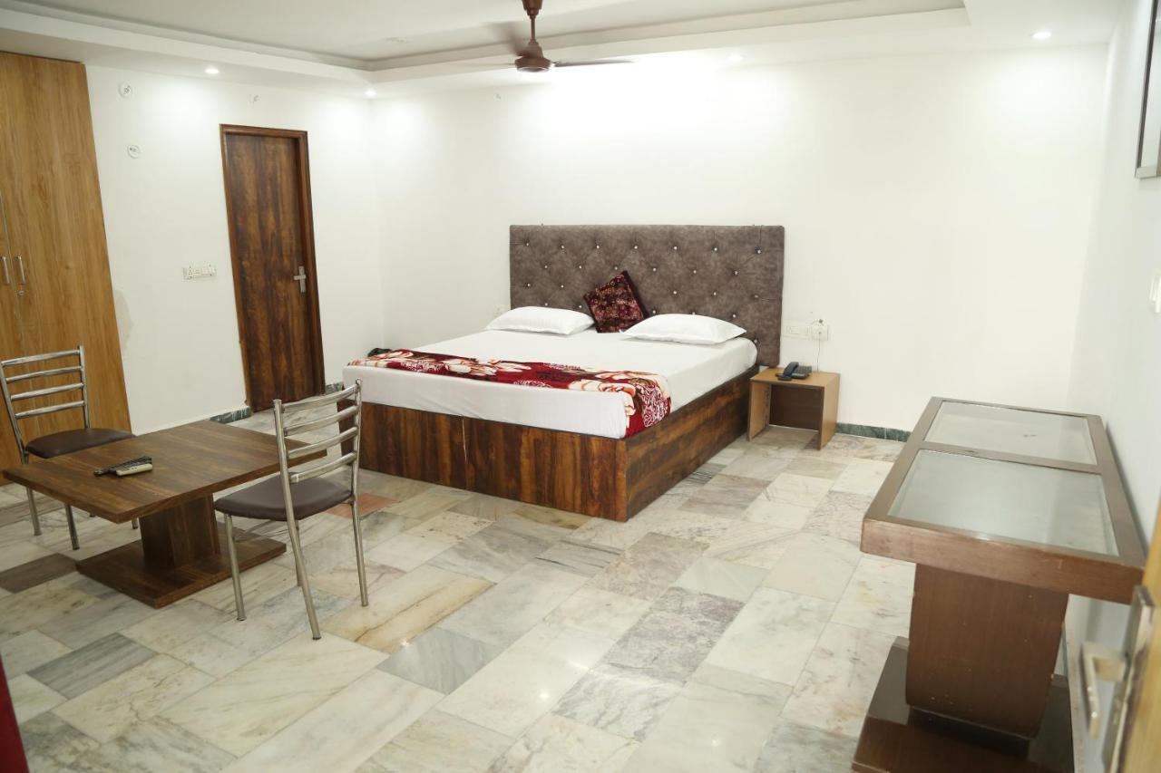 Shanti Residency New Delhi Extérieur photo