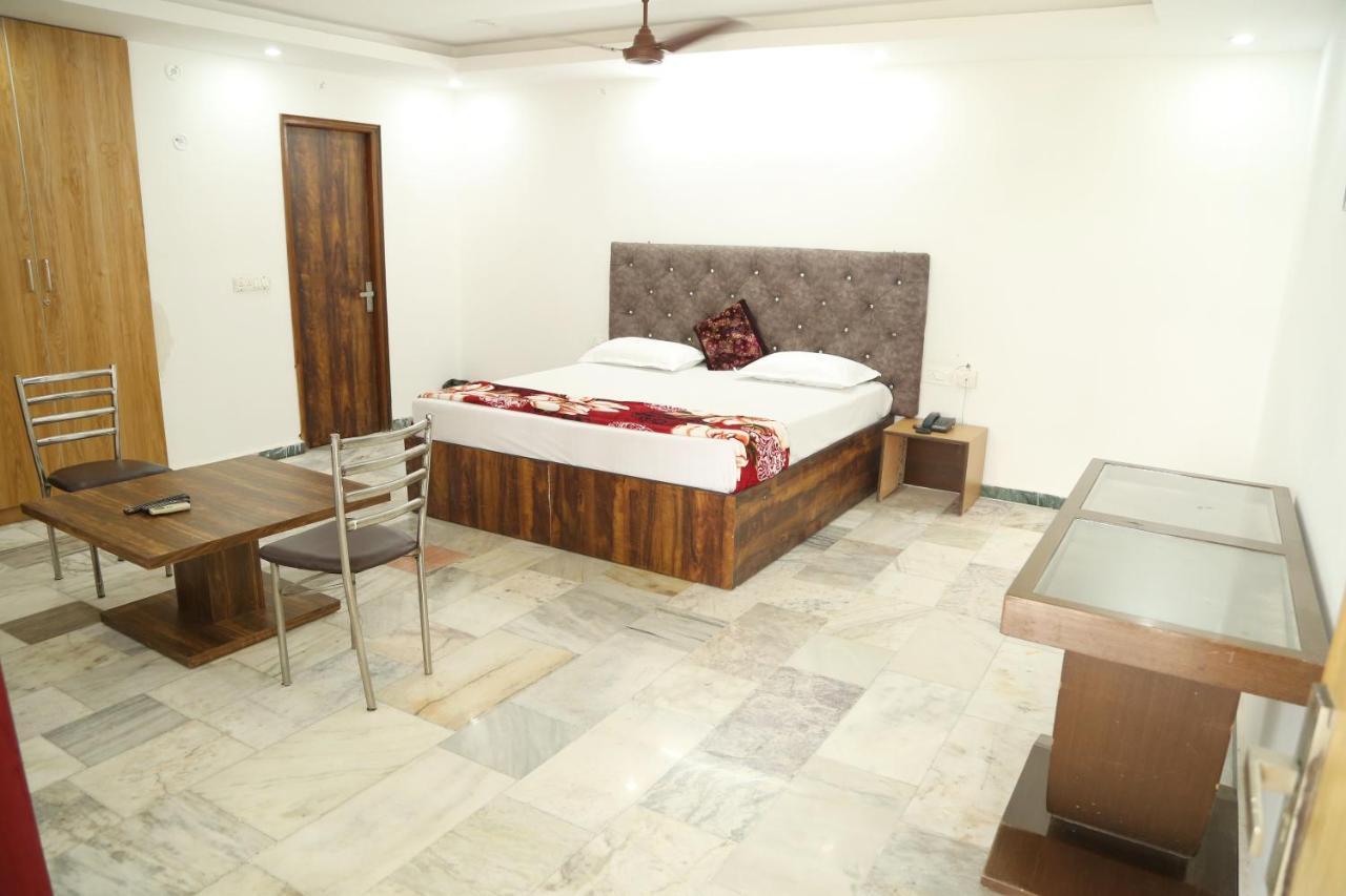 Shanti Residency New Delhi Extérieur photo